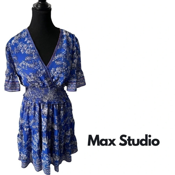Max Studio | Short Sleeve Tiered Blue/White Floral Dress  | Size S [54] - Picture 1 of 8